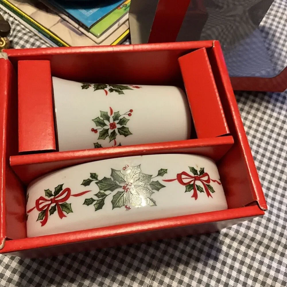 Vtg Christmas Holiday Ceramic Soap dish and Cup Made In Japan